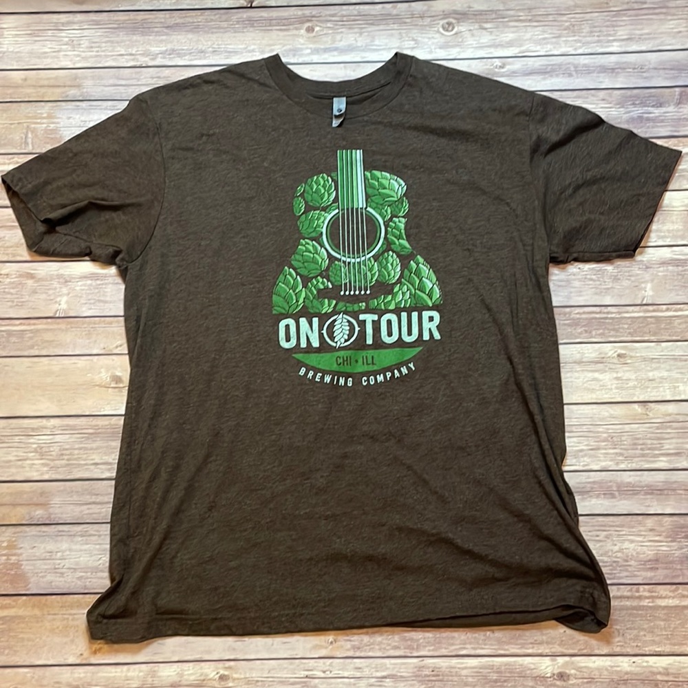 On Tour Brewery Mens Graphic XL T-shirt